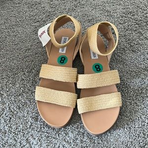 STEVE MADDEN NEW W TAGS